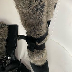 Black fur heels boots